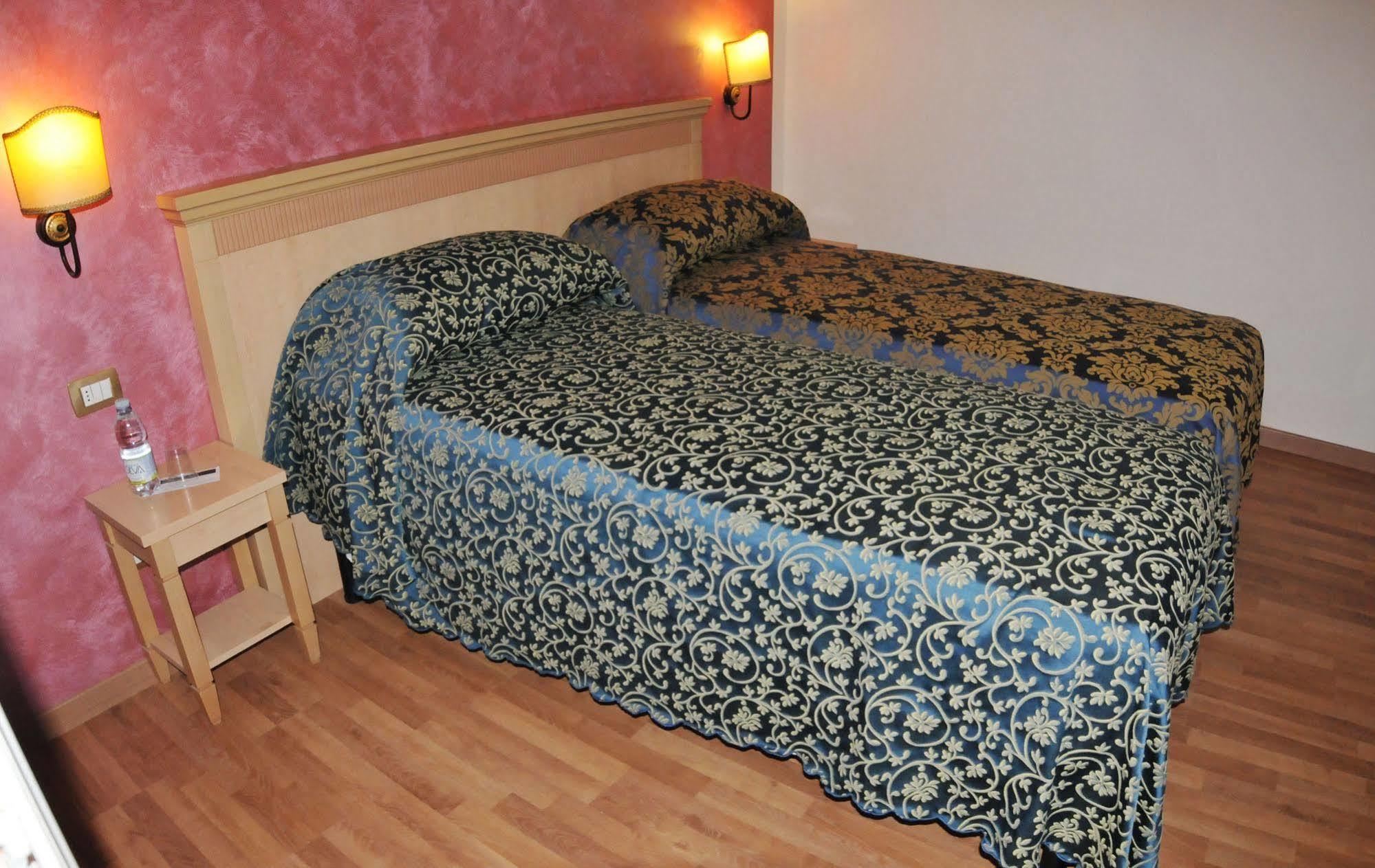 פירנצה Hhb Hotel מראה חיצוני תמונה