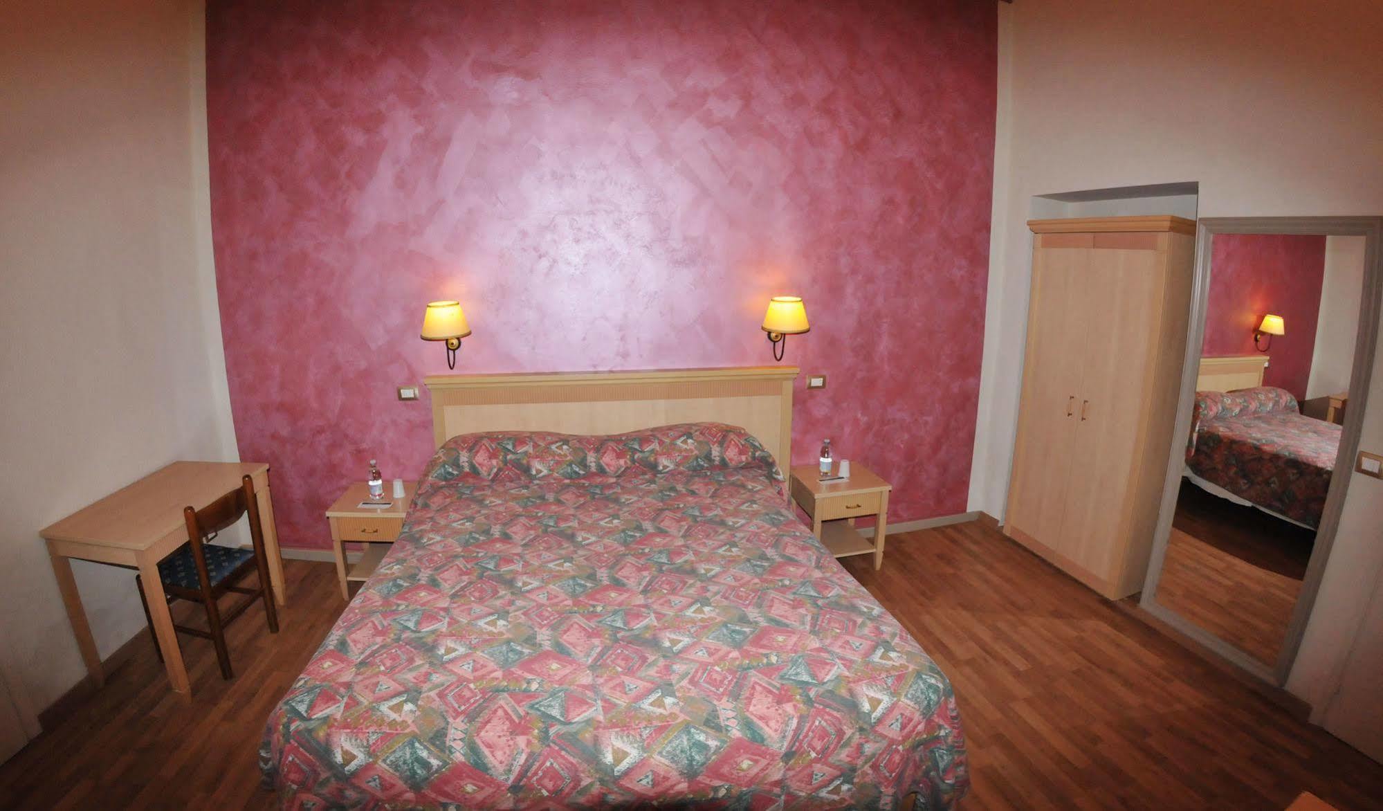 פירנצה Hhb Hotel מראה חיצוני תמונה